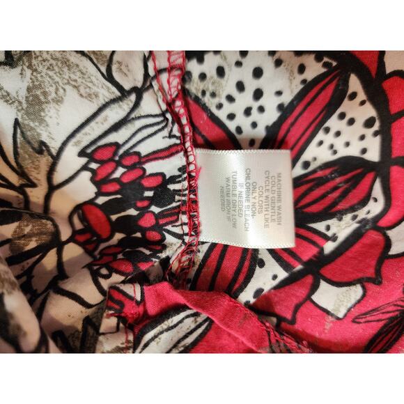 CHRISTOPHER & BANKS  TOP SIZE  L - Picture 7 of 11